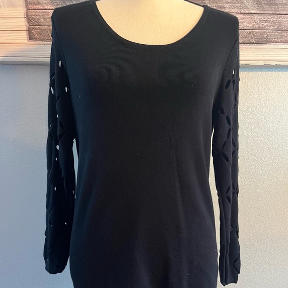 ♥️Roz & Ali Black Like New Woman’s Scoop Neckline Sweater Size Large - Picture 2 of 8